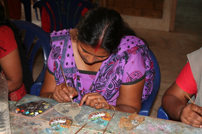 Leaf painting and Tailoring at the Neyyar Dam