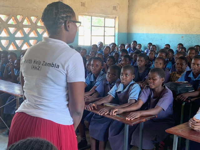 Alistair speaking to girls Grade 6-9