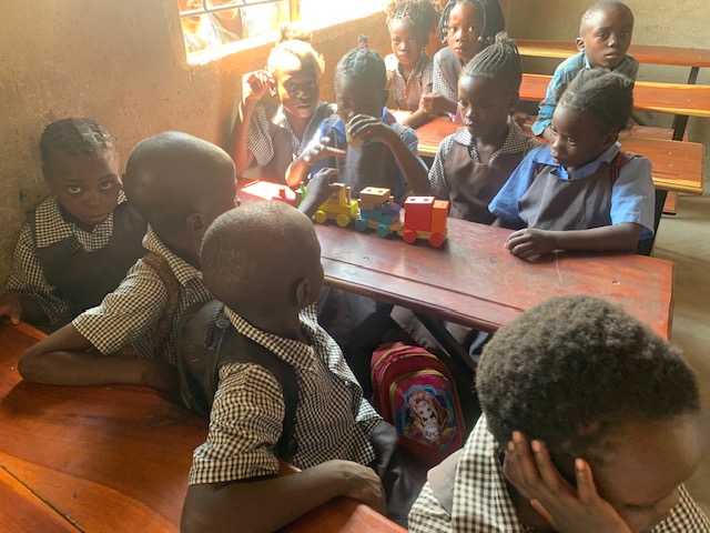 Muumba early years.. counting and colours