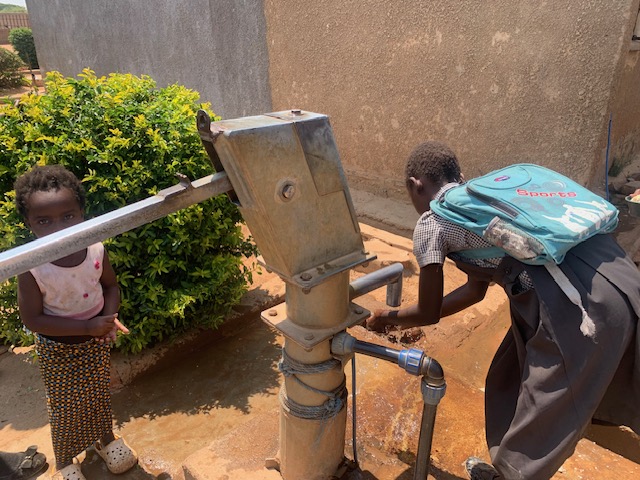 Muumba water pump working